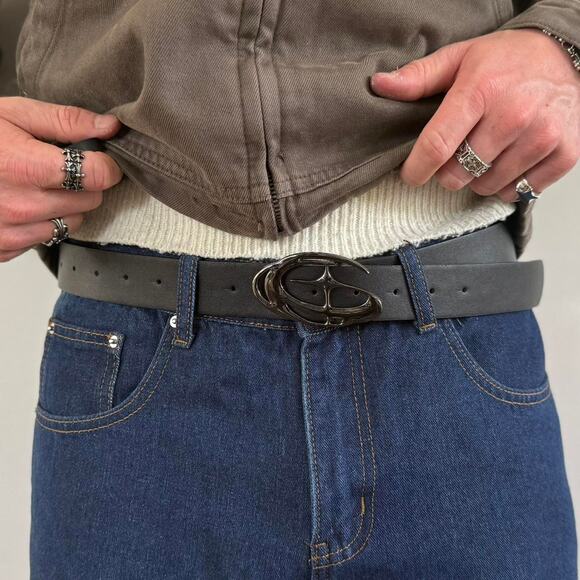 Chrome Black Star Vegan Leather Belt – Grunge Unisex Style, Brand New - Picture 5 of 6